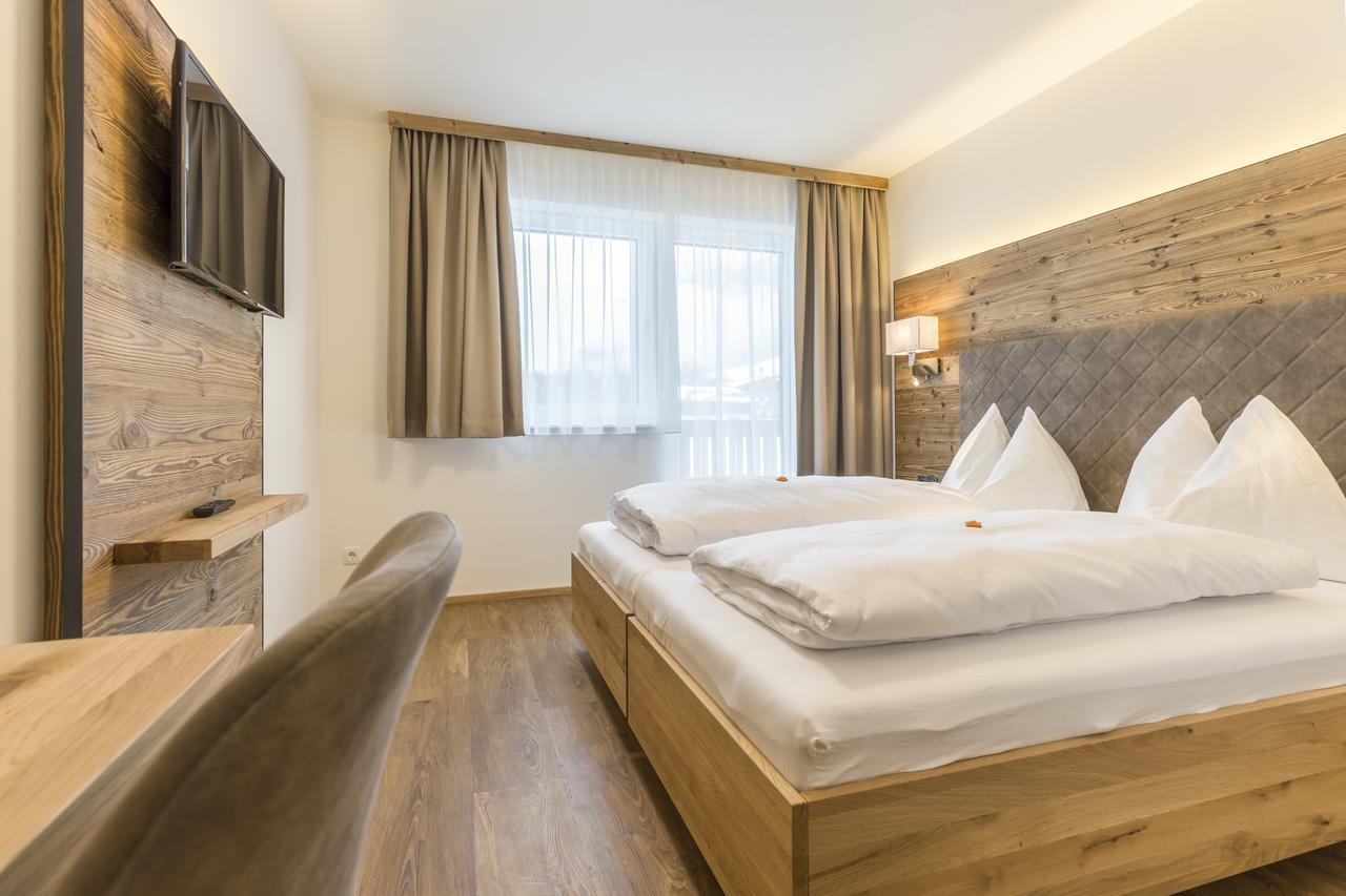Ofentuerl Alpine Living Aparthotel Flachau Exterior photo