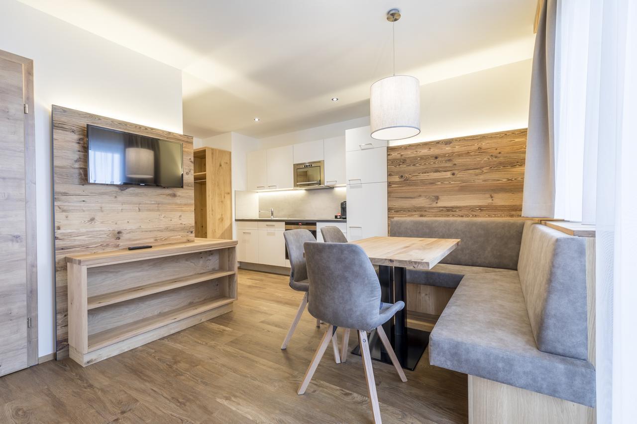 Ofentuerl Alpine Living Aparthotel Flachau Exterior photo