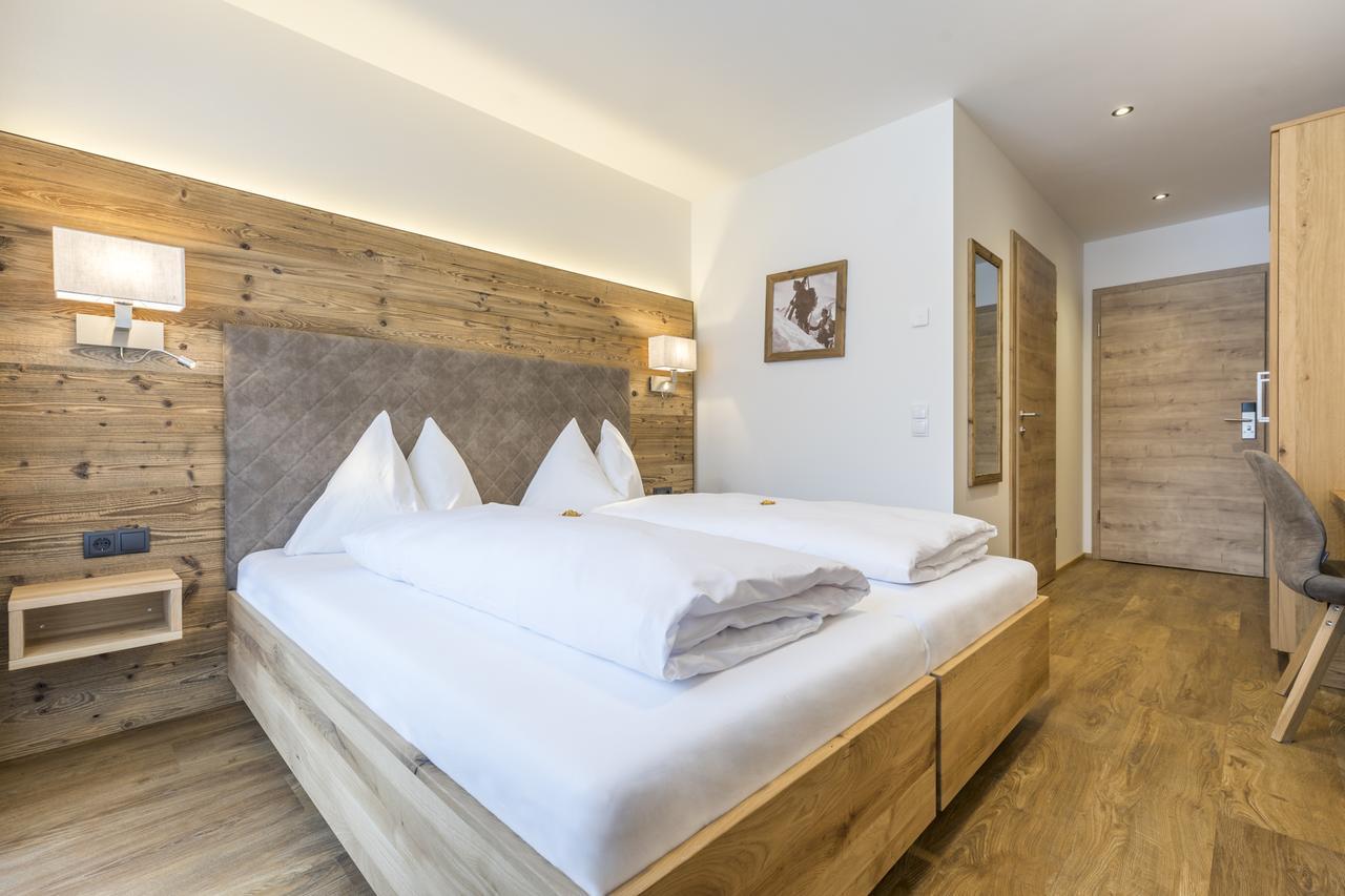 Ofentuerl Alpine Living Aparthotel Flachau Exterior photo