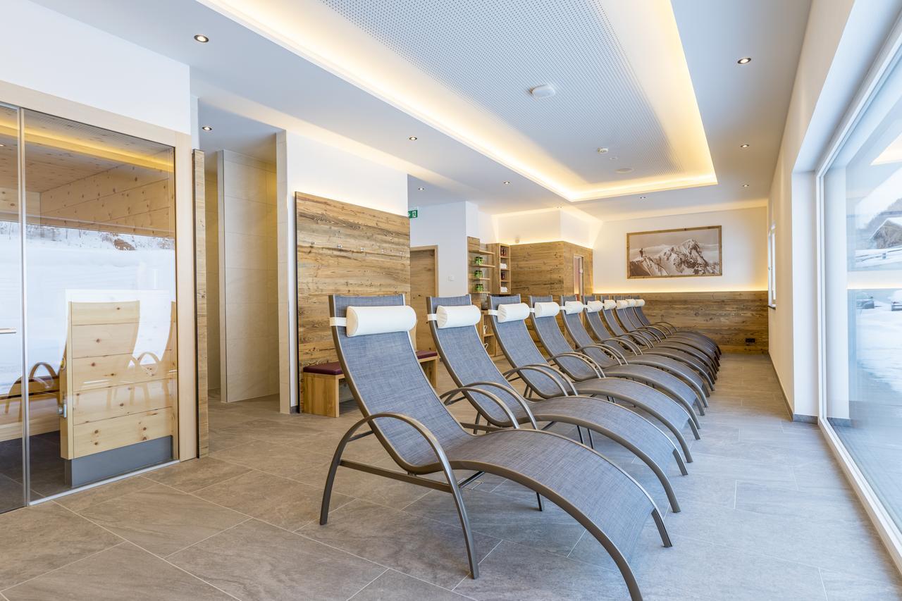 Ofentuerl Alpine Living Aparthotel Flachau Exterior photo