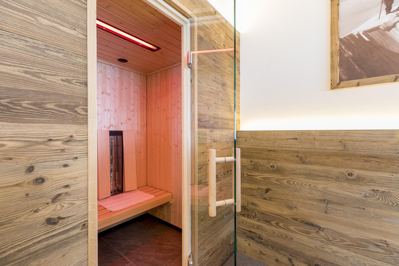 Ofentuerl Alpine Living Aparthotel Flachau Exterior photo