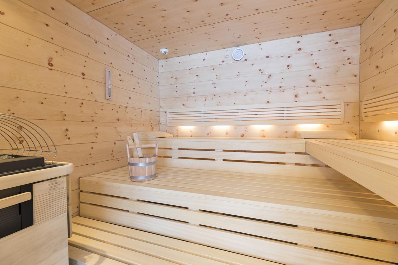 Ofentuerl Alpine Living Aparthotel Flachau Exterior photo